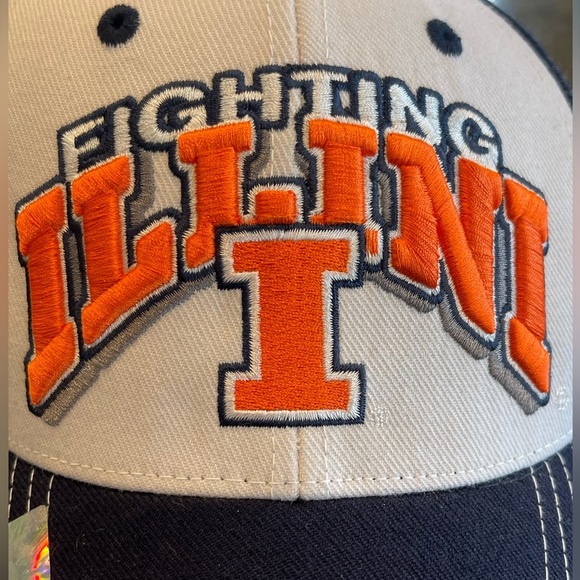 🧡💙NEW Unique Fighting Illini Adjustable Cap - officially licensed - Picture 9 of 10